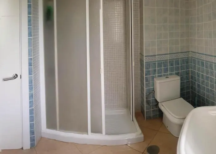 아파트 2-bedroom Near And Golden Mile