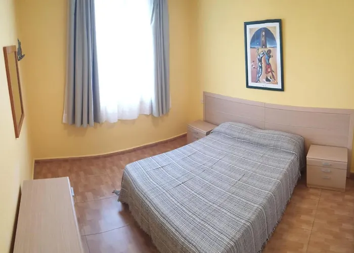 2-bedroom Near And Golden Mile 公寓