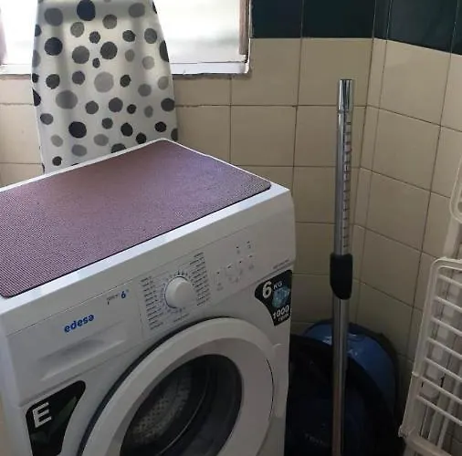 2-bedroom Near And Golden Mile *