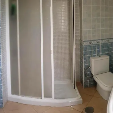 아파트 2-bedroom Near And Golden Mile