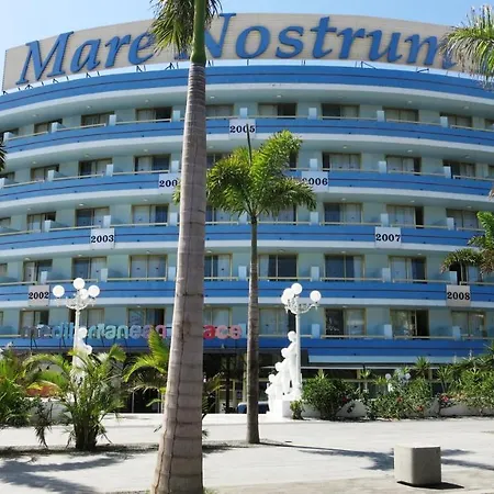 2-bedroom Near And Golden Mile Apartment *