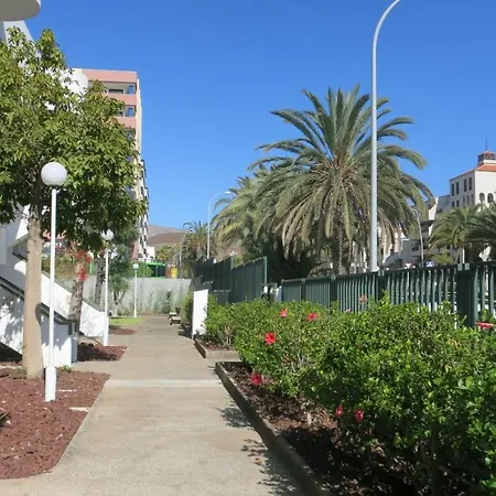 Apartment 2-bedroom Near And Golden Mile Playa de las Americas (Tenerife)