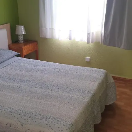 2-bedroom Near And Golden Mile 아파트