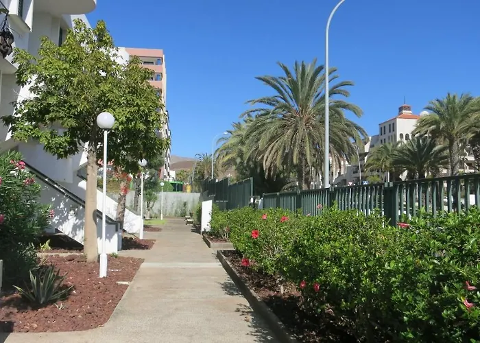 Apartment 2-bedroom Near And Golden Mile Playa de las Americas (Tenerife)